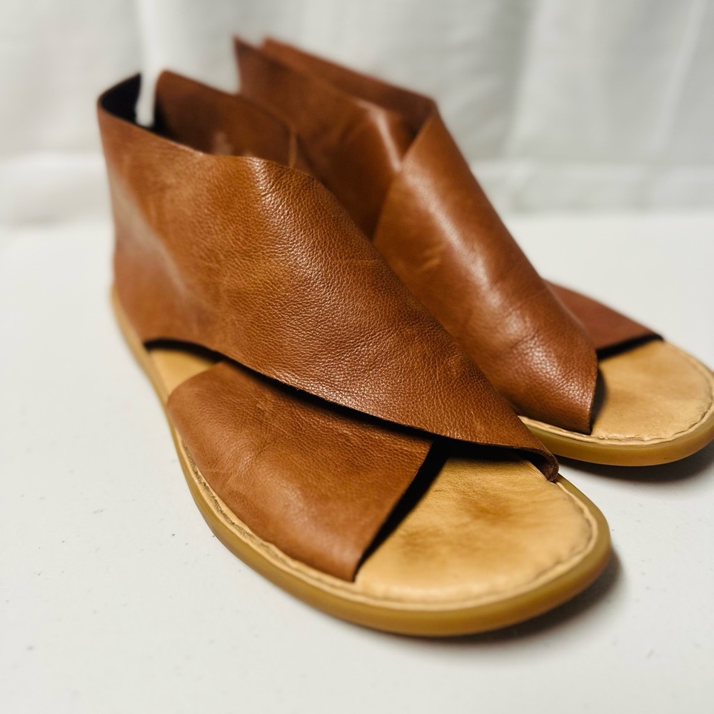 Born Iwa Tan Leather Women's Sandals